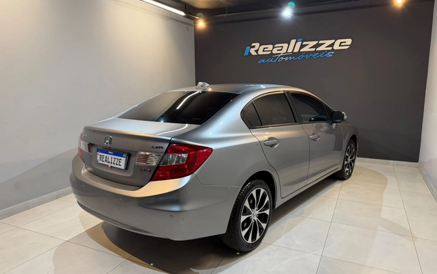 imagem-https://www.socarrao.com.br/sc-vehicle-images-prod/4450790/1793042601330-003_69a02bf5b9554b120e737cdd574776be.jpg