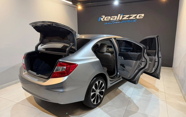 imagem-https://www.socarrao.com.br/sc-vehicle-images-prod/4450790/1793042601341-003_33b51d724a6f5f29af785c67c0f9d9af.jpg