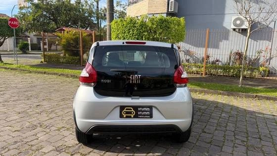 imagem-https://www.socarrao.com.br/sc-vehicle-images-prod/4450796/1793042641848-fiat-mobi-1.0-evo-flex-like.-manual-wmimagem14581388519.jpg