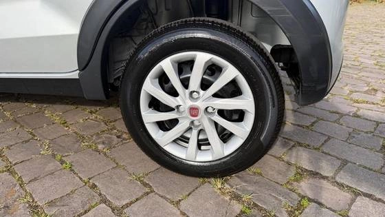 imagem-https://www.socarrao.com.br/sc-vehicle-images-prod/4450796/1793042641858-fiat-mobi-1.0-evo-flex-like.-manual-wmimagem14581535238.jpg