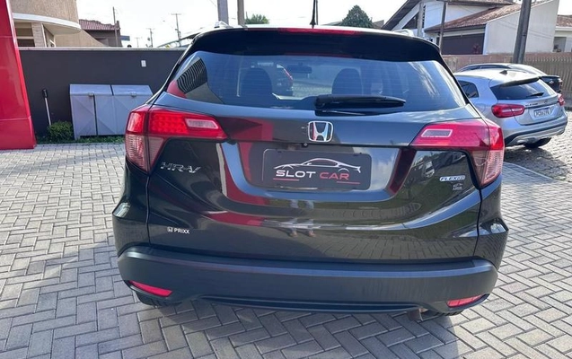 imagem-https://www.socarrao.com.br/sc-vehicle-images-prod/4450807/1793042665608-8607662_6_B_b7d4d961c3.jpeg