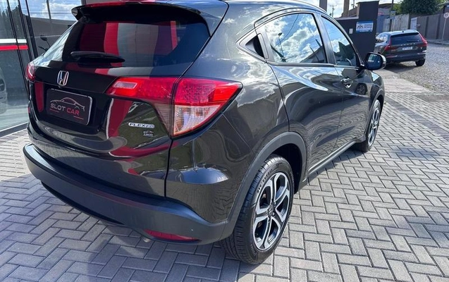 imagem-https://www.socarrao.com.br/sc-vehicle-images-prod/4450807/1793042665609-8607662_7_B_bdf7cedf33.jpeg