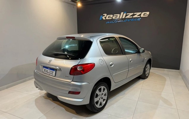 imagem-https://www.socarrao.com.br/sc-vehicle-images-prod/4450829/1793042713785-003_f0b777e1a8779cb3062d23f6d98a88eb.jpg