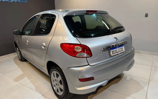 imagem-https://www.socarrao.com.br/sc-vehicle-images-prod/4450829/1793042713796-003_ef137cbc1458f68345c6e3daf8a011bd.jpg