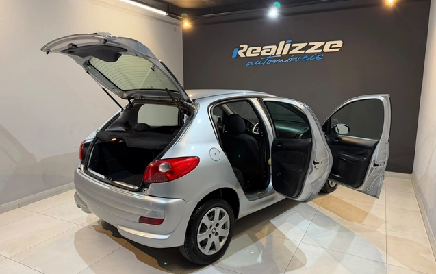 imagem-https://www.socarrao.com.br/sc-vehicle-images-prod/4450829/1793042713799-003_7a6c95c2910a4ed16fea6c7d52faeb5c.jpg