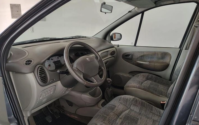 imagem-https://www.socarrao.com.br/sc-vehicle-images-prod/4450837/1793042748409-8591272_5_B_4caede7875.jpeg