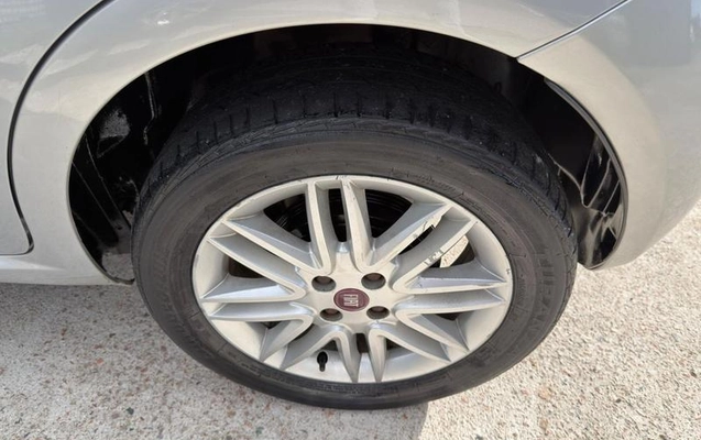 imagem-https://www.socarrao.com.br/sc-vehicle-images-prod/4450872/1793042936780-8601711_8_B_af904663a2.jpeg