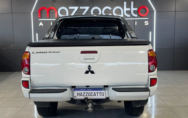imagem-https://www.socarrao.com.br/sc-vehicle-images-prod/4450876/1793042971462-003_fbe0cbfce9f476b9cb7bd9daeaa30c50.jpg