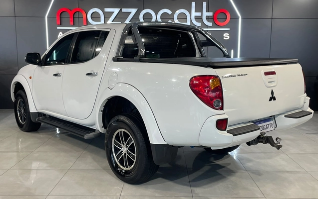imagem-https://www.socarrao.com.br/sc-vehicle-images-prod/4450876/1793042971464-003_1b5cbe9886be0da929a12f19d4de10aa.jpg