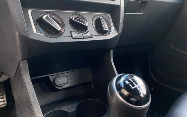 imagem-https://www.socarrao.com.br/sc-vehicle-images-prod/4450893/1793043085120-integration-api-s44SPuzNboC4GYi7I9vyzRsM4CDsUUfT.jpg