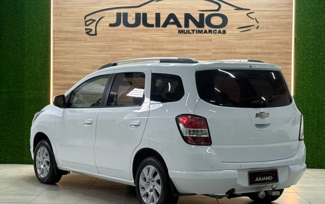 imagem-https://www.socarrao.com.br/sc-vehicle-images-prod/4450917/1793043352321-yf9jp1roOLqVTAcgddIZCzaXGOIHOwrJ.jpg