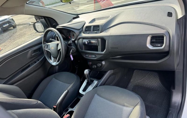 imagem-https://www.socarrao.com.br/sc-vehicle-images-prod/4450918/1793043368120-8597644_17_B_5ce1fb0ec7.jpeg