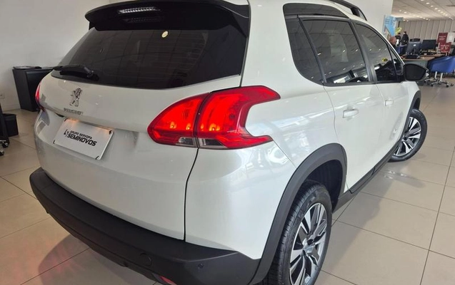 imagem-https://www.socarrao.com.br/sc-vehicle-images-prod/4450943/1793104708229-8607758_17_B_d4b5609605.jpeg
