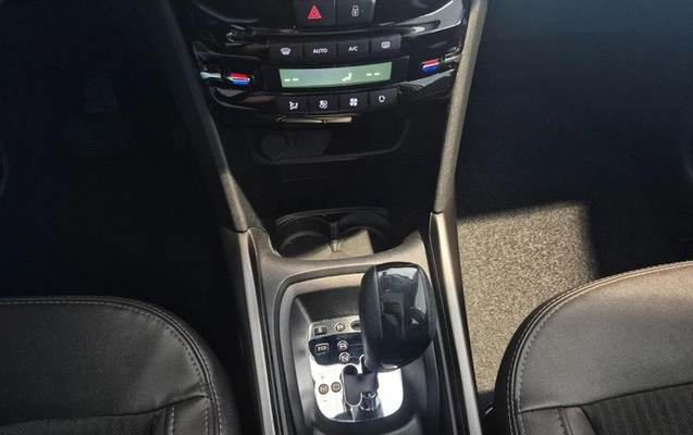 imagem-https://www.socarrao.com.br/sc-vehicle-images-prod/4450943/1793104708255-8607758_5_B_c16efdc8b0.jpeg
