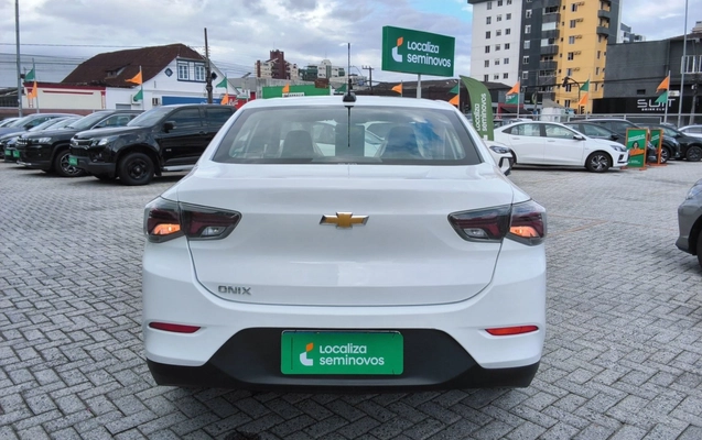 imagem-https://www.socarrao.com.br/sc-vehicle-images-prod/4451009/1793043572748-1_043926.jpg
