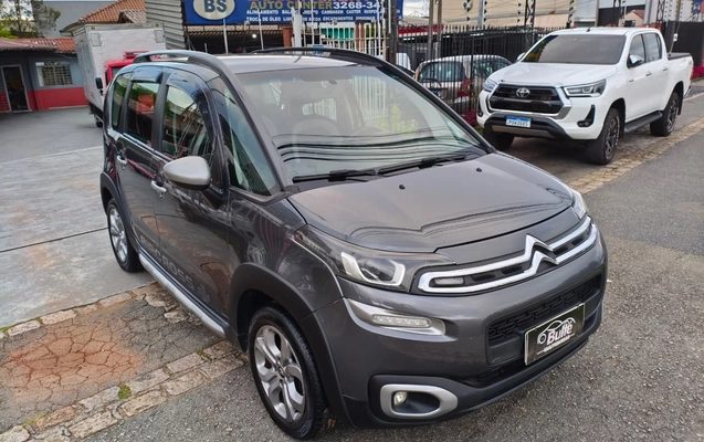 imagem-https://www.socarrao.com.br/sc-vehicle-images-prod/4451027/1793118927030-V2hhdHNBcHAgSW1hZ2UgMjAyNi0xMC0yNyBhdCAxMy4xNS4xOC5qcGVn.jpeg