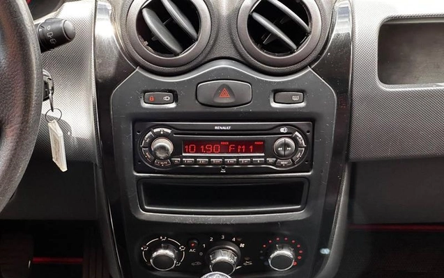 imagem-https://www.socarrao.com.br/sc-vehicle-images-prod/4451167/1793046696128-8606657_6_B_d34985578f.jpeg