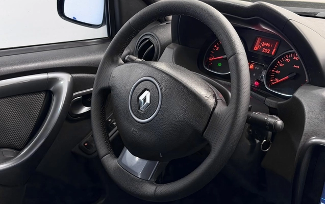 imagem-https://www.socarrao.com.br/sc-vehicle-images-prod/4451171/1793044030674-ce91e534f741412eb1afe053252135f6_1793021785179.jpg