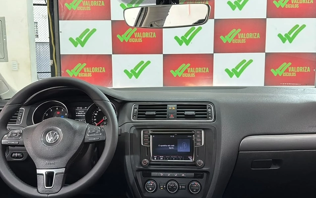 imagem-https://www.socarrao.com.br/sc-vehicle-images-prod/4451180/1793044068014-1efccb57-c0ad-4e0c-aecb-9ea29f596eec.jpg