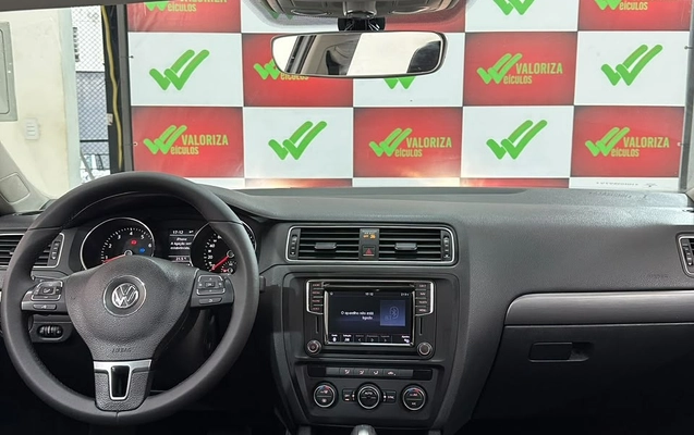 imagem-https://www.socarrao.com.br/sc-vehicle-images-prod/4451180/1793044068016-ab7780bf-5bd2-4466-9380-53ee7ebb00be.jpg