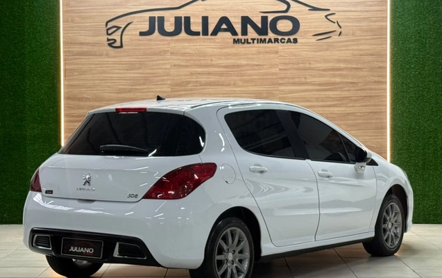 imagem-https://www.socarrao.com.br/sc-vehicle-images-prod/4451237/1793044478747-Rr4BoBlW0IY1rbA2gM0RcaJigfSfpVvc.jpg