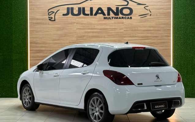 imagem-https://www.socarrao.com.br/sc-vehicle-images-prod/4451237/1793044478748-Md68vIS1g7wdIXtKlaChcmsUFIg1Hwt4.jpg