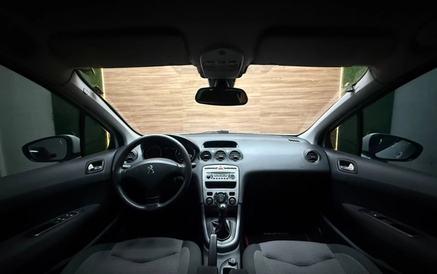 imagem-https://www.socarrao.com.br/sc-vehicle-images-prod/4451237/1793044478749-8TQSSVZD3tZfvHa2IXAANM5yi7yrj12I.jpg