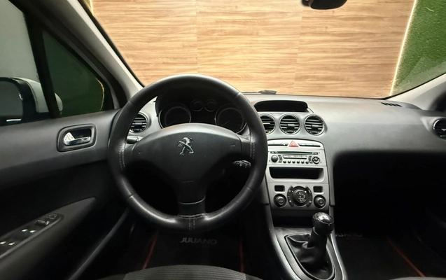 imagem-https://www.socarrao.com.br/sc-vehicle-images-prod/4451237/1793044478752-L6bf1JDcpFbgMtTtgGdEYzHLsJpM8pVl.jpg