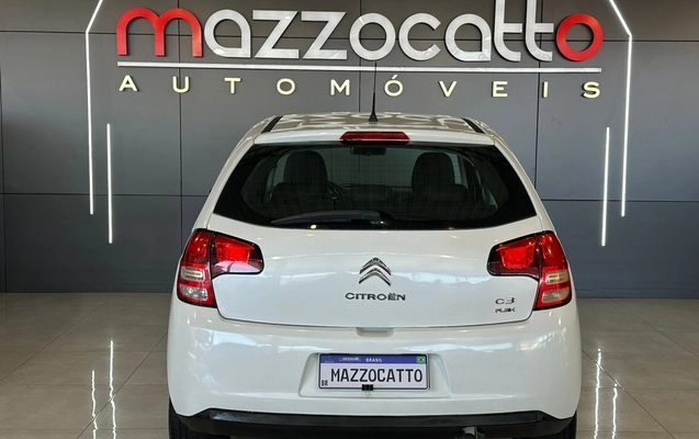 imagem-https://www.socarrao.com.br/sc-vehicle-images-prod/4451251/1793044184278-003_45fa8de4ada10bdb0eb385274d6de840.jpg