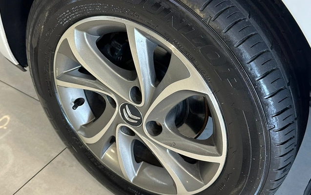 imagem-https://www.socarrao.com.br/sc-vehicle-images-prod/4451251/1793044184289-003_5c24d75ef4f7e8b2b3566ae6753c6584.jpg