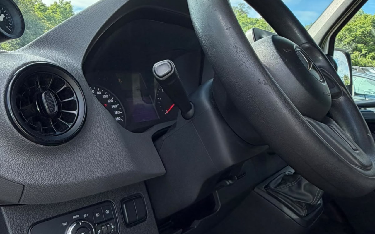 imagem-https://www.socarrao.com.br/sc-vehicle-images-prod/4451365/1793045007414-V2hhdHNBcHAgSW1hZ2UgMjAyNi0xMC0wNyBhdCAyMi4yMi41NiAoMSkuanBlZw.jpeg