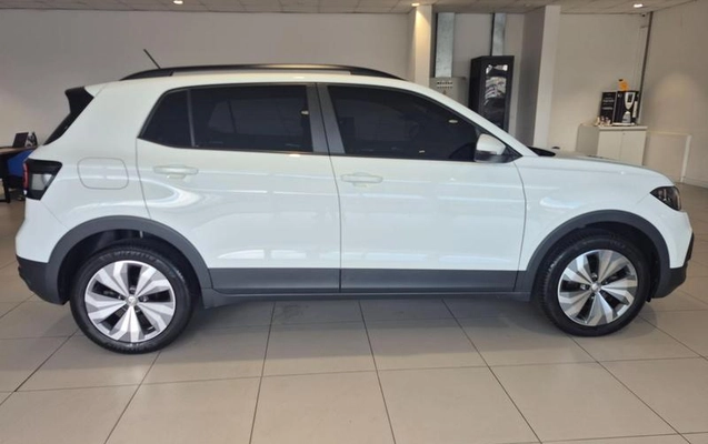 imagem-https://www.socarrao.com.br/sc-vehicle-images-prod/4451371/1793045075549-8607864_9_B_5d26dd41fd.jpeg