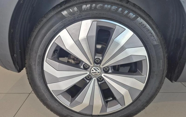 imagem-https://www.socarrao.com.br/sc-vehicle-images-prod/4451371/1793045075558-8607864_12_B_0a61626a3c.jpeg