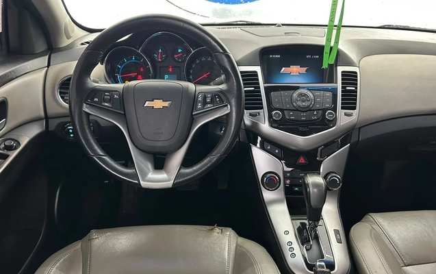imagem-https://www.socarrao.com.br/sc-vehicle-images-prod/4451386/1793045286076-11_023228.jpg