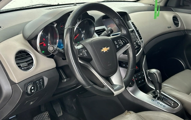 imagem-https://www.socarrao.com.br/sc-vehicle-images-prod/4451386/1793045286081-13_023228.jpg