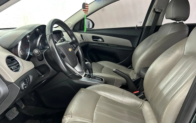imagem-https://www.socarrao.com.br/sc-vehicle-images-prod/4451386/1793045286083-5_023228.jpg