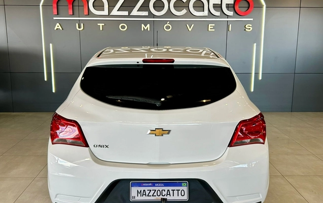 imagem-https://www.socarrao.com.br/sc-vehicle-images-prod/4451412/1793045474408-003_9db119367895a3815db5aaacf285ccd7.jpg