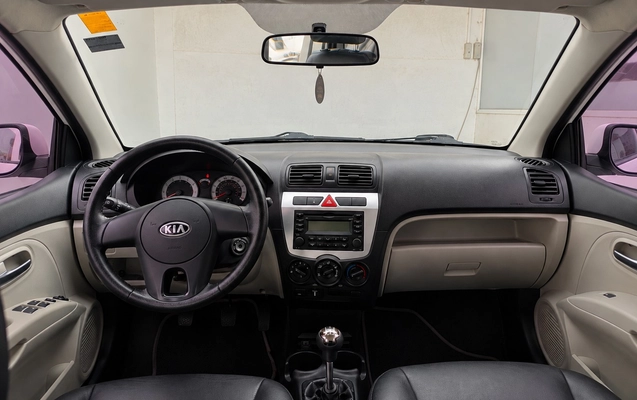 imagem-https://www.socarrao.com.br/sc-vehicle-images-prod/4451453/1793045679873-95a562f893f04a35b9af16962b86d5b3_1793045601518.jpg