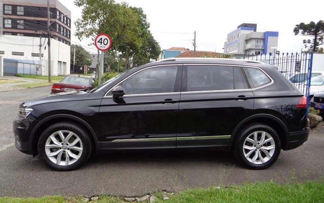 imagem-https://www.socarrao.com.br/sc-vehicle-images-prod/4451454/1793045680152-5615890_11_B_988ebd1071.jpeg