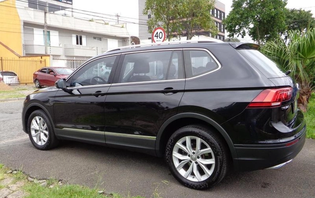 imagem-https://www.socarrao.com.br/sc-vehicle-images-prod/4451454/1793045680153-5615890_12_B_5c6fb9ca20.jpeg