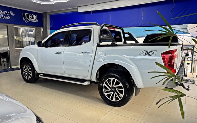 imagem-https://www.socarrao.com.br/sc-vehicle-images-prod/4451464/1793294607393-wesAWRDC1L3kcxJaVkY0RxF0oRjTJw3a.jpg