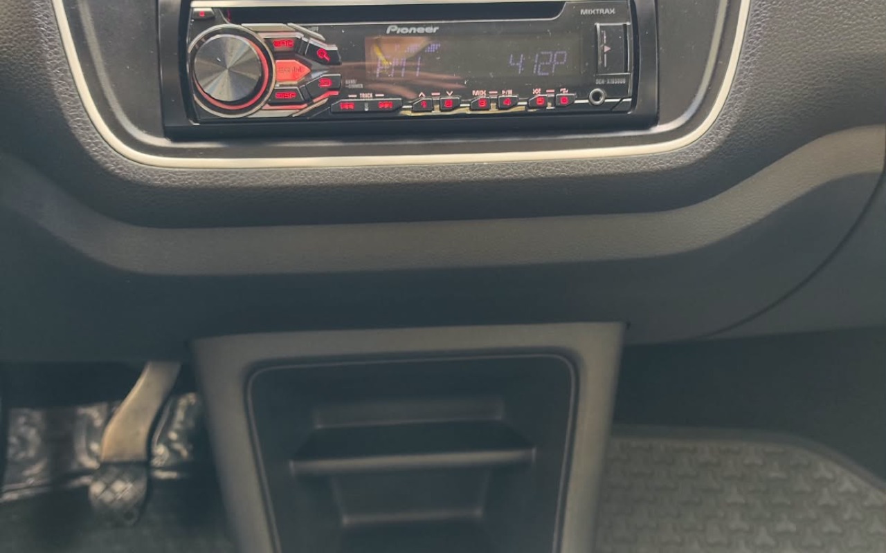 imagem-https://www.socarrao.com.br/sc-vehicle-images-prod/4451513/1793046007335-NGI3OTdkMjAtOTc1Ni00YjU1LWFlYWMtNDM3ZDlkMzhkMjkxLmpwZw.jpg
