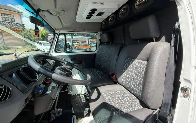 imagem-https://www.socarrao.com.br/sc-vehicle-images-prod/4451517/1793046083066-8608018_8_B_02a337ab57.jpeg
