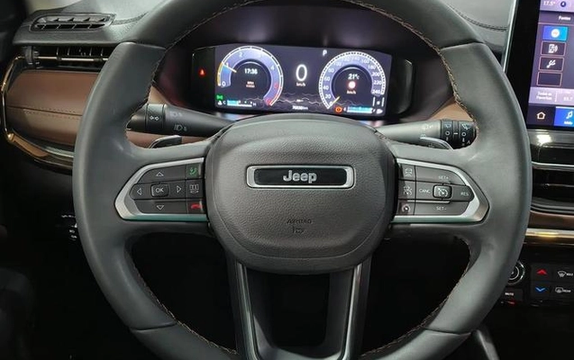 imagem-https://www.socarrao.com.br/sc-vehicle-images-prod/4451754/1793046855189-8527124_18_B_fa94f8e6db.jpeg