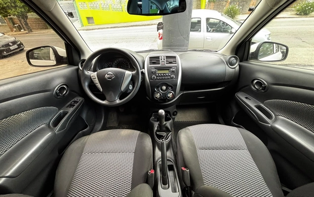 imagem-https://www.socarrao.com.br/sc-vehicle-images-prod/4451760/1793047008782-71898d2d-93ff-dbcb-ee25-3a248c0aa76f.jpg