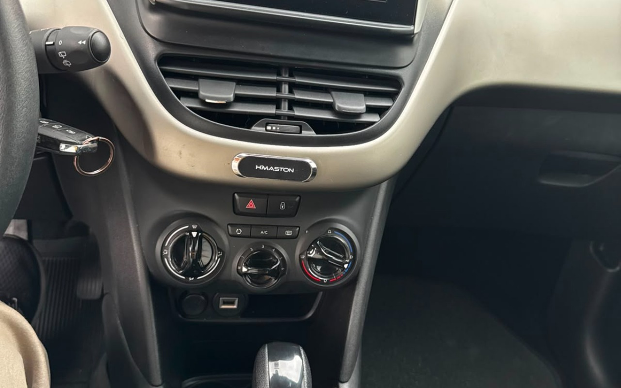 imagem-https://www.socarrao.com.br/sc-vehicle-images-prod/4451840/1793047499823-V2hhdHNBcHAgSW1hZ2UgMjAyNi0xMC0yNiBhdCAxNy4zNS41OCAoNCkuanBlZw.jpeg