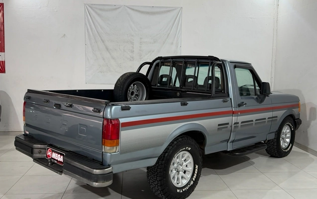 imagem-https://www.socarrao.com.br/sc-vehicle-images-prod/4451860/1793047745771-eea04136a4824d7fb1df53cf4337a79a_1793047665382.jpg