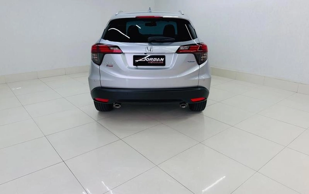 imagem-https://www.socarrao.com.br/sc-vehicle-images-prod/4451965/1793049278485-8608442_7_B_36ff18b36e.jpeg