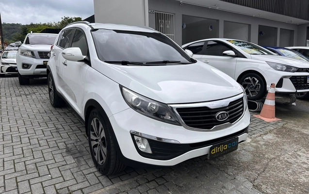 imagem-https://www.socarrao.com.br/sc-vehicle-images-prod/4452013/1793048924030-d5d40773-313f-4b0e-b7f1-c237d82022b2.jpeg