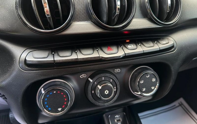 imagem-https://www.socarrao.com.br/sc-vehicle-images-prod/4452071/1793049228802-8606937_7_B_5046bc855b.jpeg